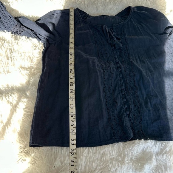 American Eagle Navy Blue Top Blouse Shirt Eyelet detail Size Small - Picture 11 of 13